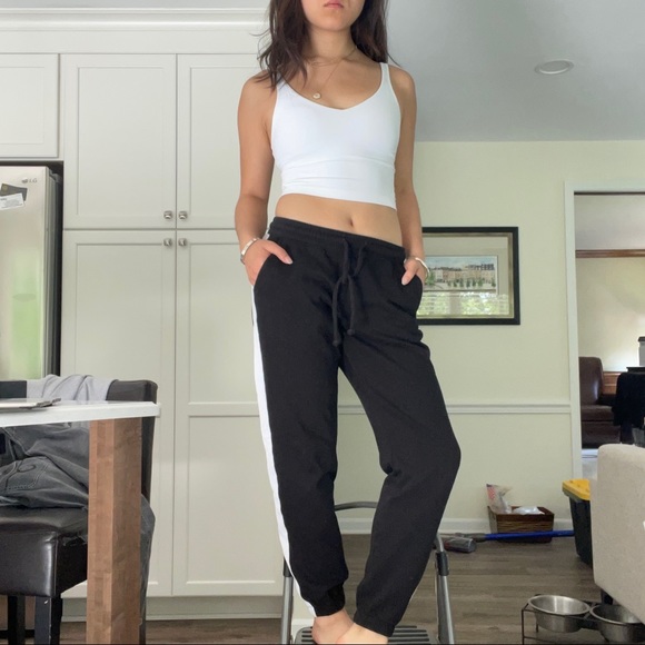 Joggers - Picture 2 of 2